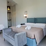 Incentro Elegant 招待所